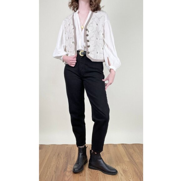 Vintage Folk Floral Embroidered Vest Knit Rustic Coastal Cowgirl Garden Girl Top - Picture 3 of 11